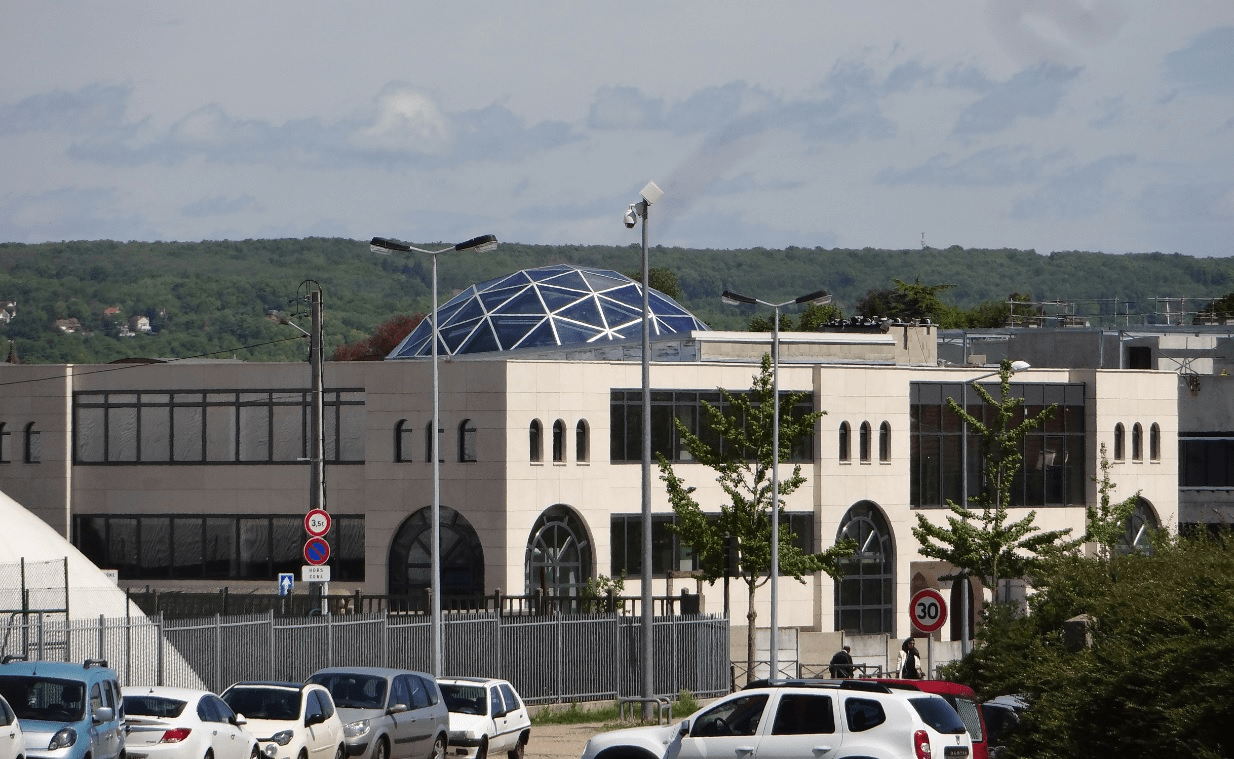 La-mosquée-Essalam-des-Mureaux
