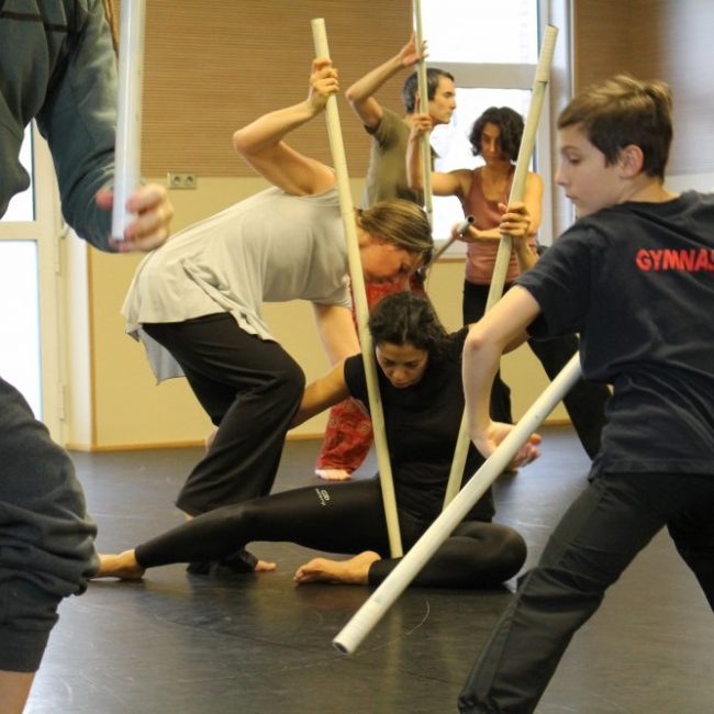 Stage de danse et manipulation d&rsquo;objet